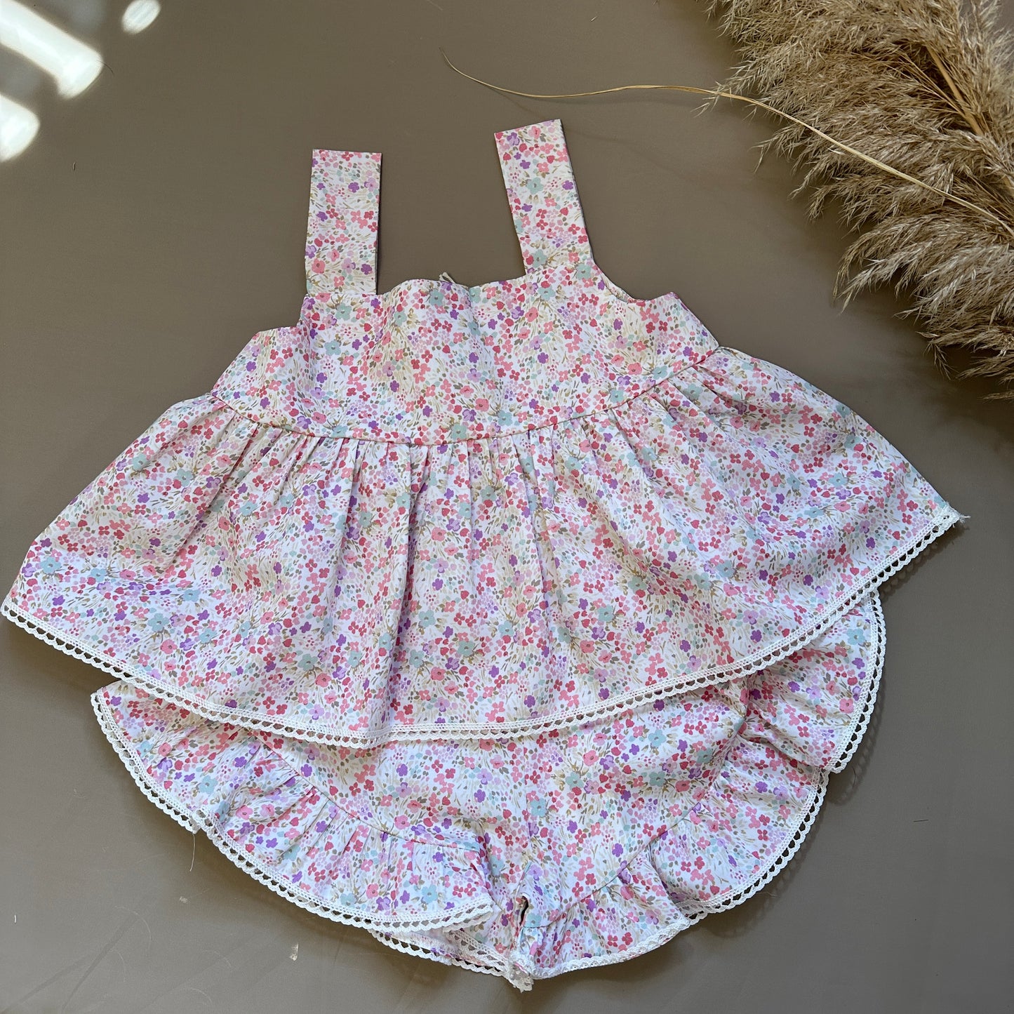 Pantaloncini in cotone fiori di campo
