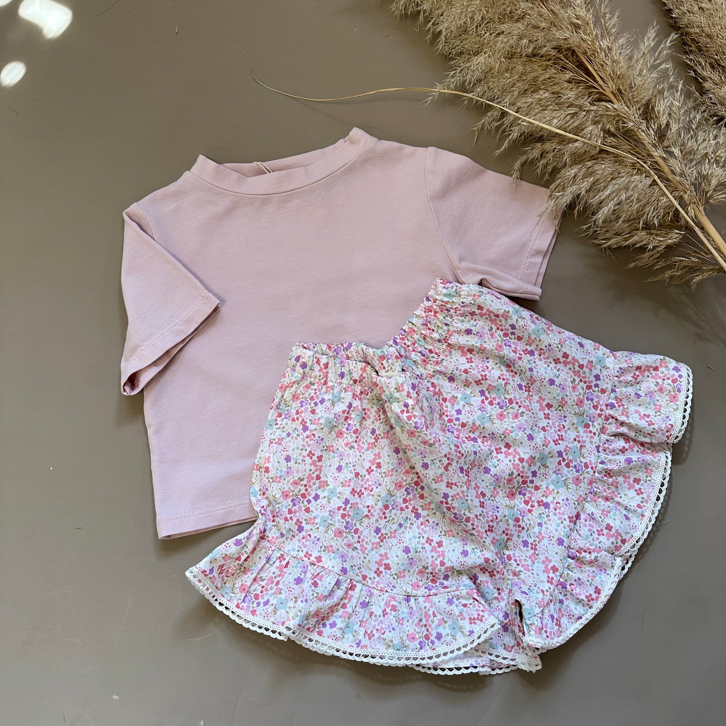 Pantaloncini in cotone fiori di campo