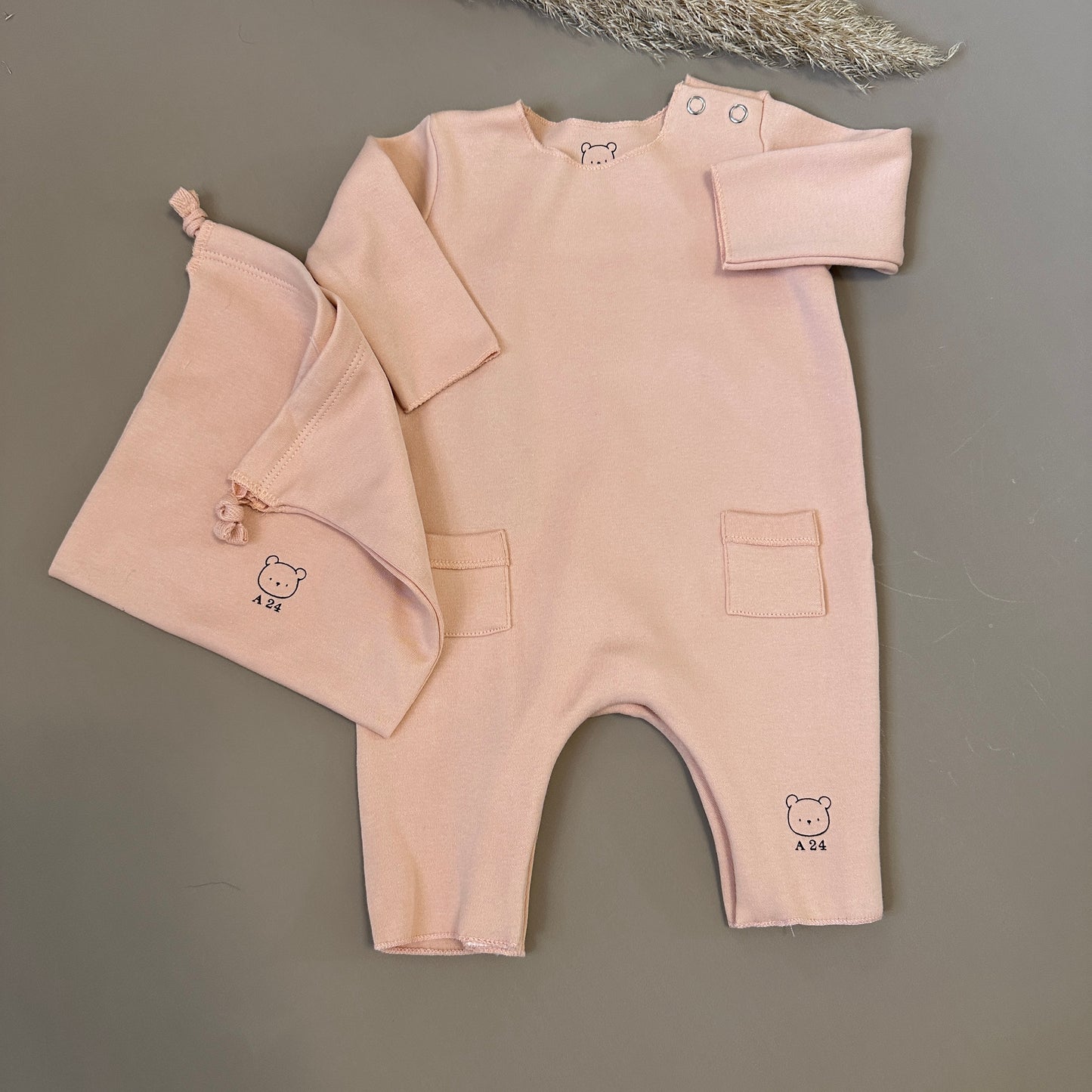 Tutina in jersey di cotone con tasche pesca - perfetta per ogni stagione
