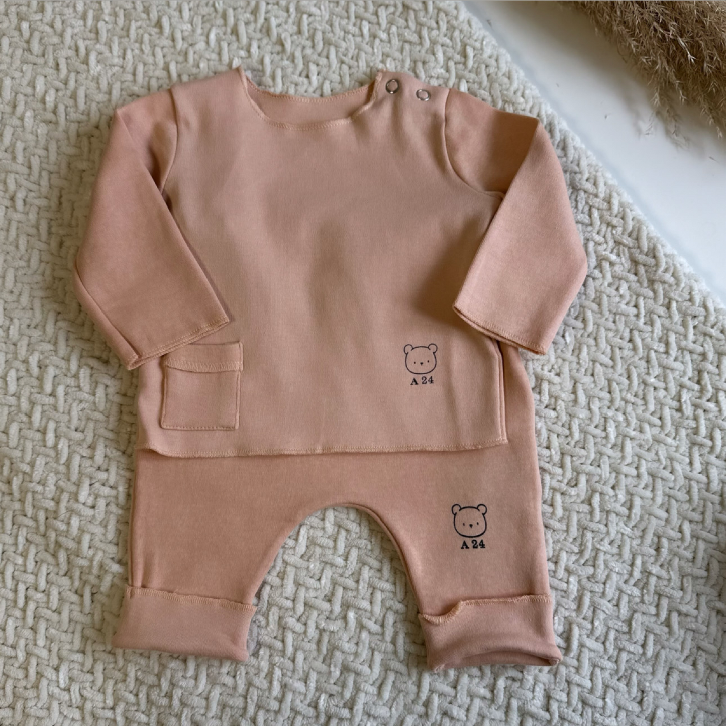 completo light peach con maglia basic e ghettina senza piedini