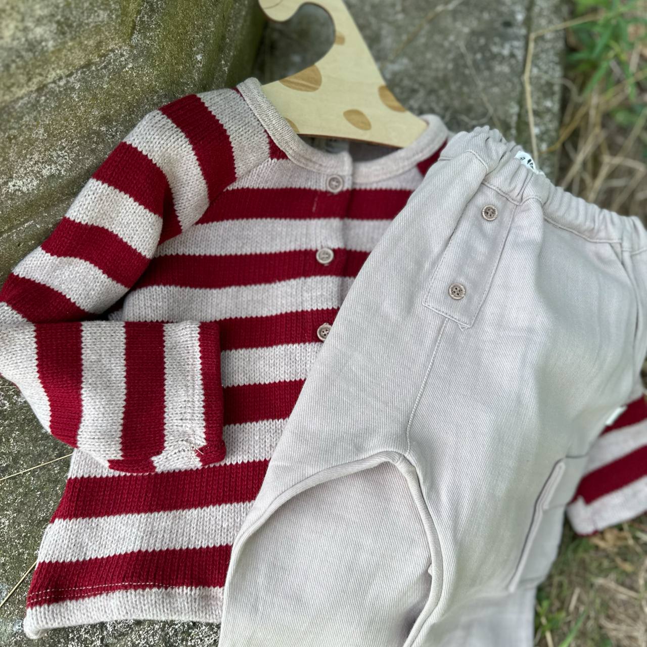 cardigan in maglia riga rossa e beige