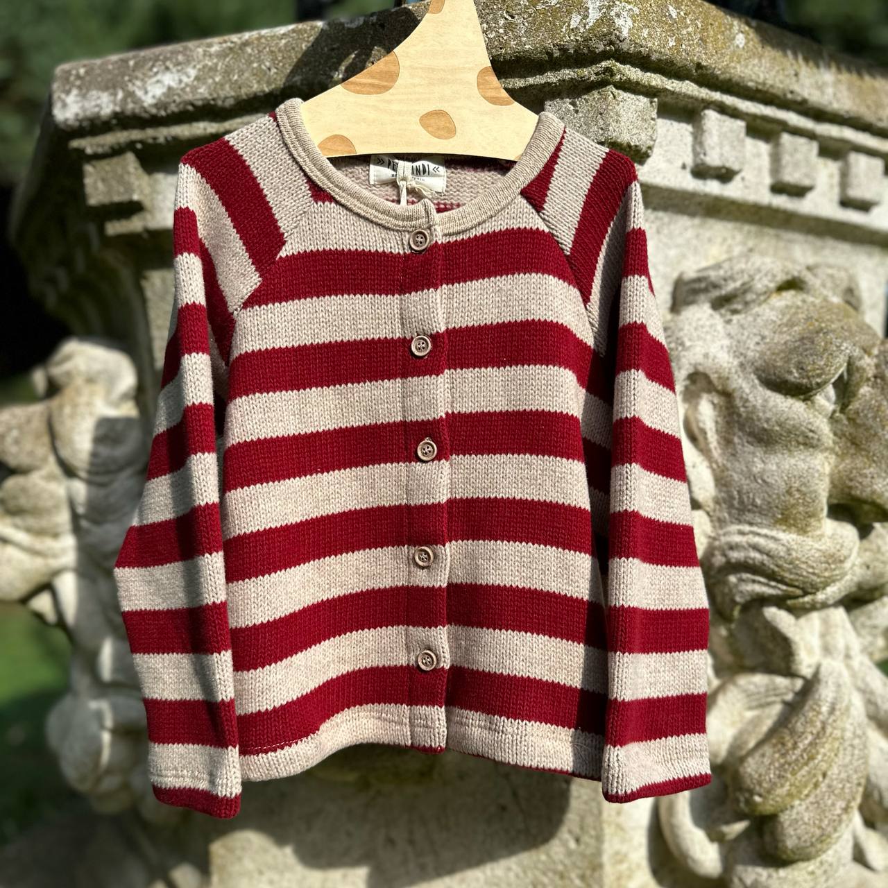 cardigan in maglia riga rossa e beige